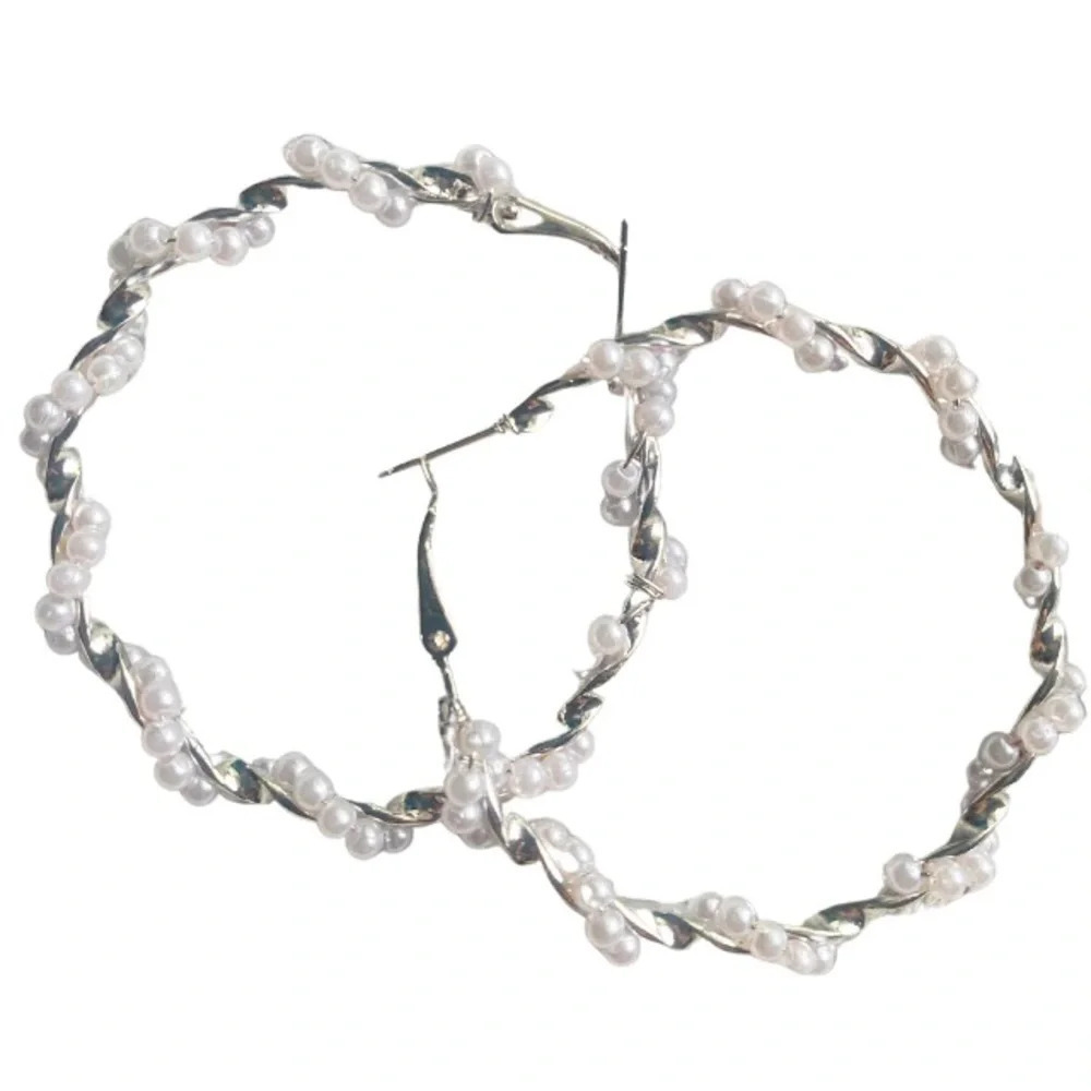 Twisted pearl silver hoop earrings
